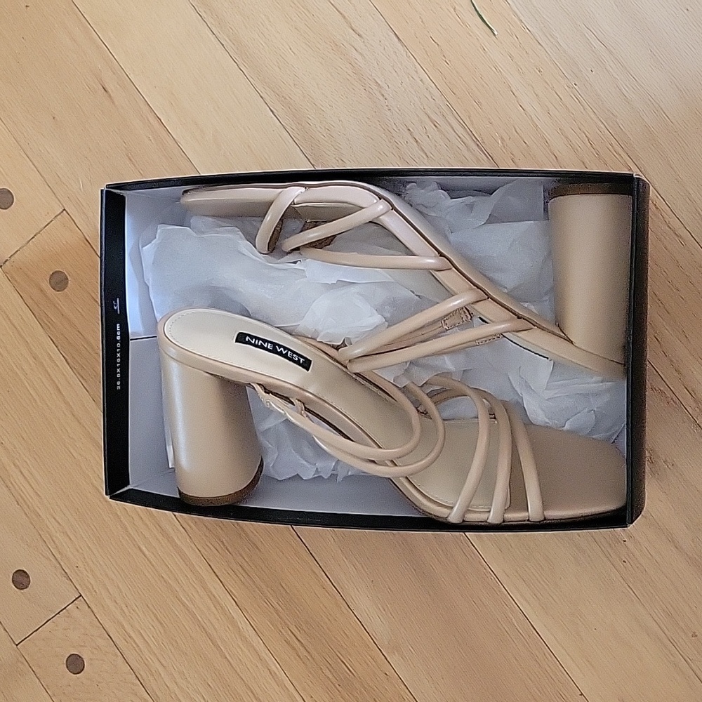 BNIB Nine West Nude Strappy Mule Sandal